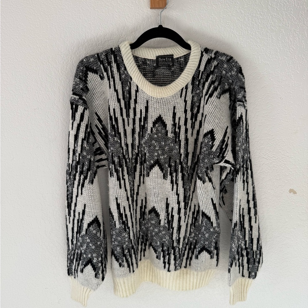 Vintage New Era Black and White Knit Sweater
